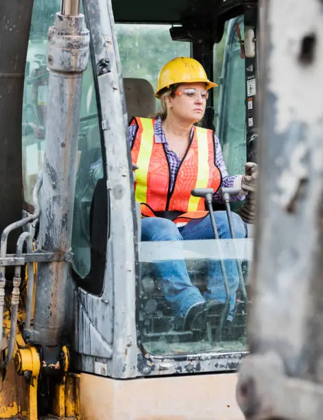 Lire la suite à propos de l’article Conducteurs d’engins : Des experts en logistique à portée grâce au recrutement intérimaire en Roumanie